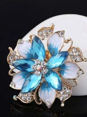 NEW Crystal Pearl Flower Brooch Pin Fashion Rhinestone Floral Classy Jewelry